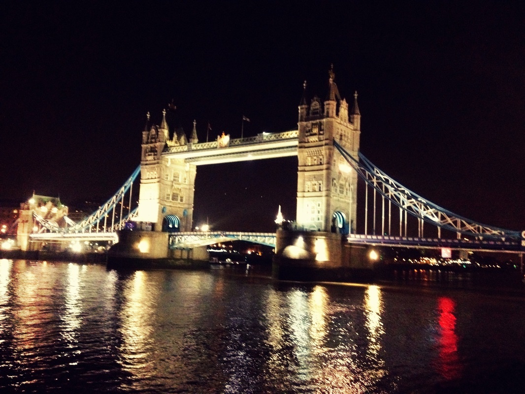 night view london bridge